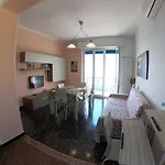 Arcobaleno A 500 Metri Dal Mare * אלביסולה מרינה
