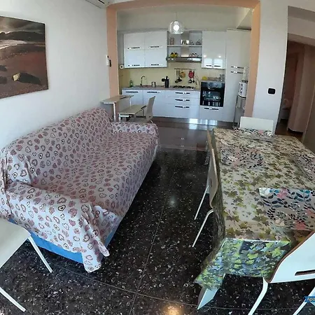 Arcobaleno A 500 Metri Dal Mare Apartament