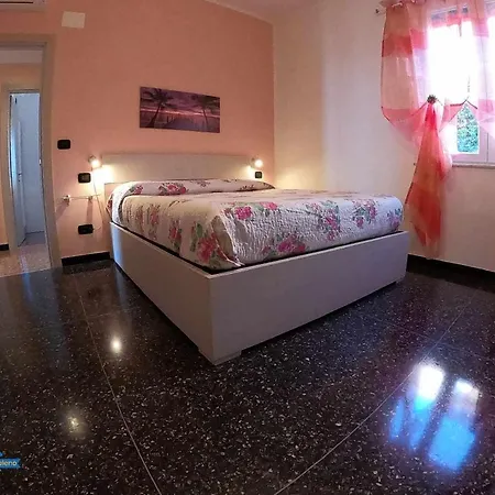 Arcobaleno A 500 Metri Dal Mare Apartamento *