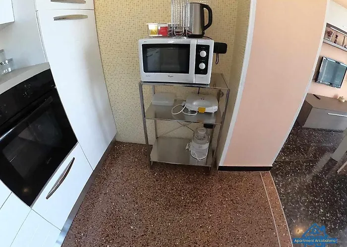 Apartment Apartament Arcobaleno A 500 Metri Dal Mare